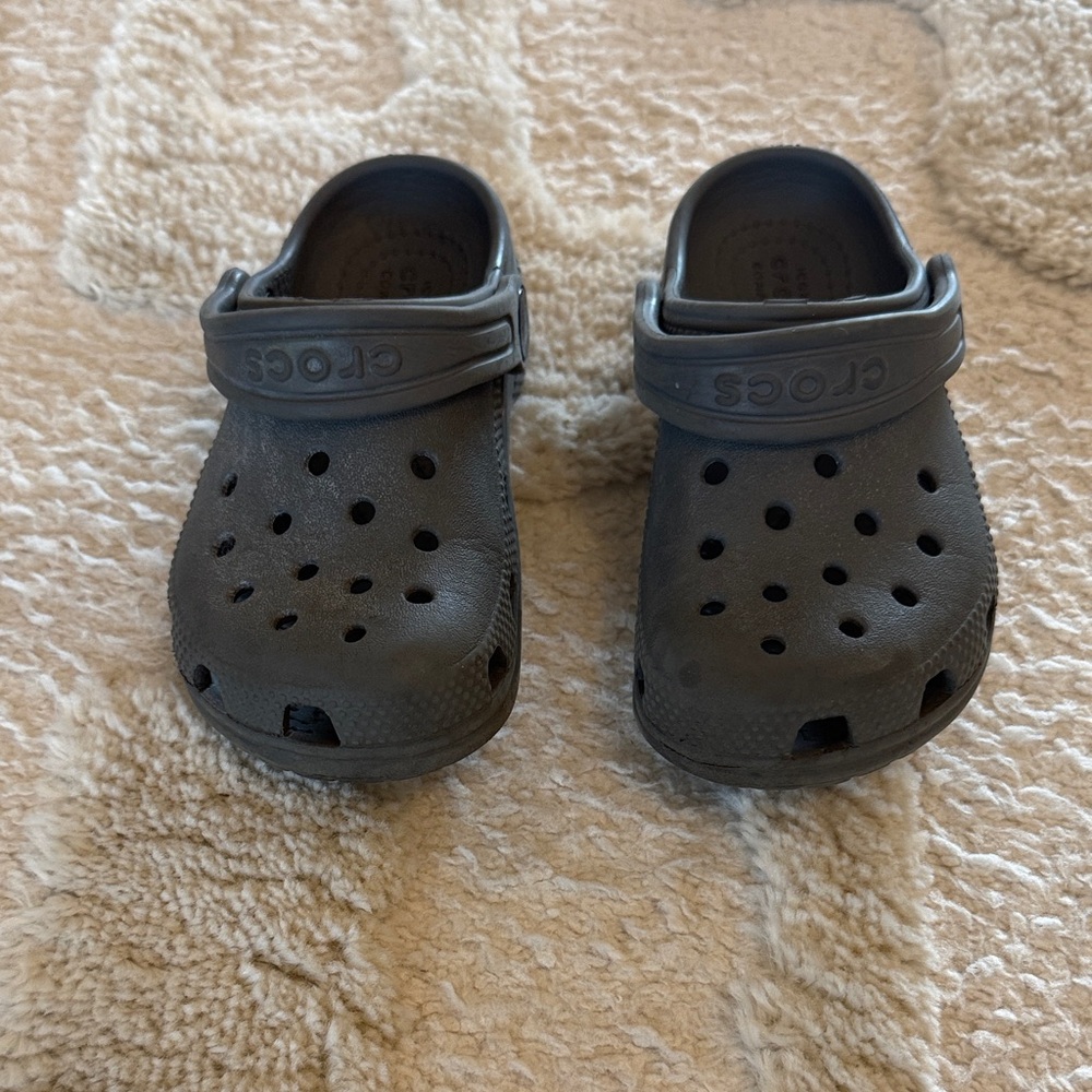 Kids Grey Crocs - toddler 9